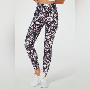 ELLIE || Berlin Tummy Control Legging in Festive Leopard/Black - SZ XS ⭐️NWT⭐️